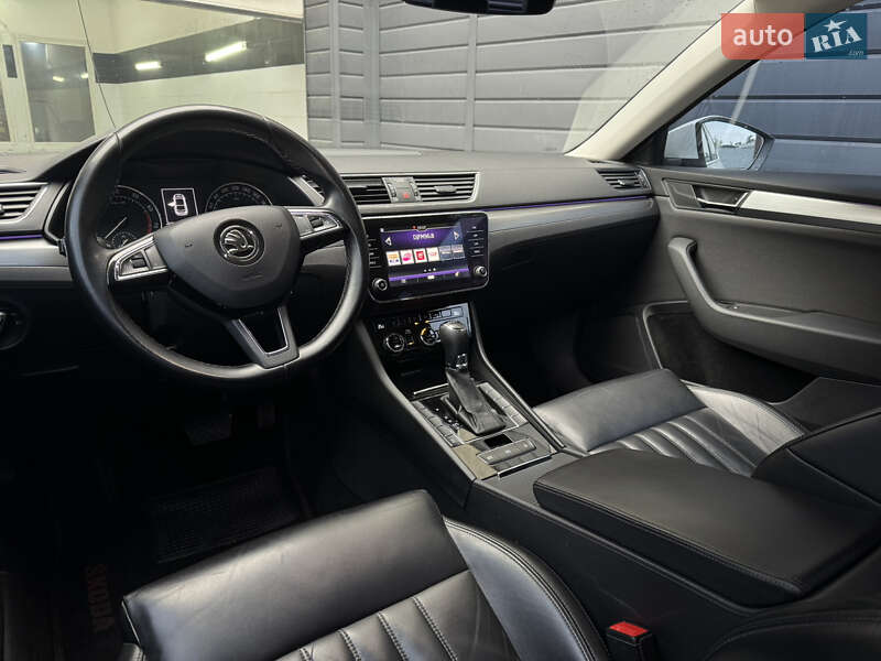 Лифтбек Skoda Superb 2018 в Киеве