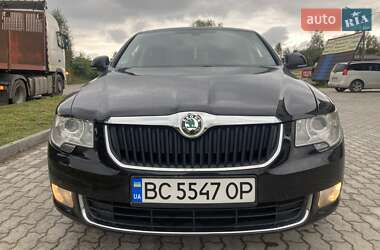 Лифтбек Skoda Superb 2011 в 