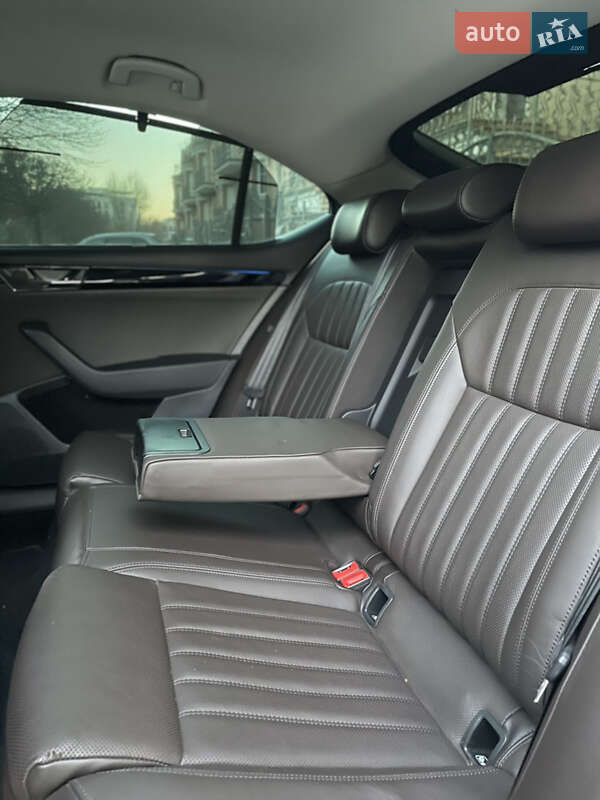 Лифтбек Skoda Superb 2015 в Киеве