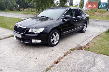 Лифтбек Skoda Superb 2009 в Вараше