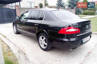 Лифтбек Skoda Superb 2009 в 