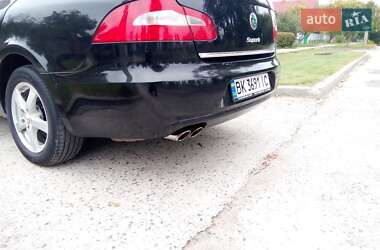 Лифтбек Skoda Superb 2009 в 