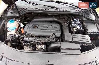 Лифтбек Skoda Superb 2009 в 