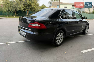 Лифтбек Skoda Superb 2012 в 