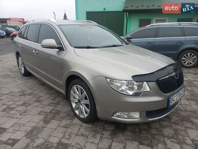 Универсал Skoda Superb 2010 в Шептицькому