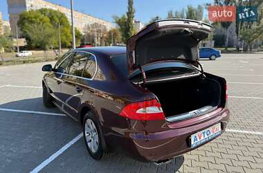 Лифтбек Skoda Superb 2012 в 