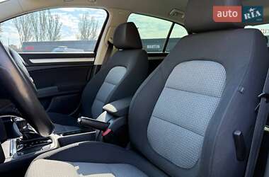Лифтбек Skoda Superb 2012 в 