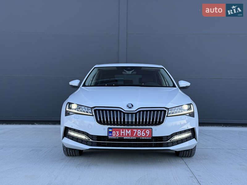Лифтбек Skoda Superb 2023 в Броварах