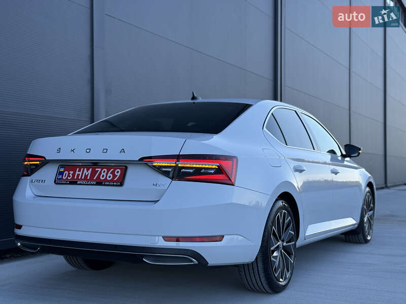 Лифтбек Skoda Superb 2023 в Броварах