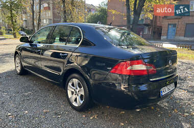 Лифтбек Skoda Superb 2010 в 