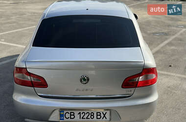 Лифтбек Skoda Superb 2012 в 