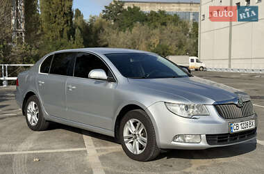 Лифтбек Skoda Superb 2012 в 