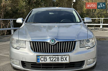 Лифтбек Skoda Superb 2012 в 