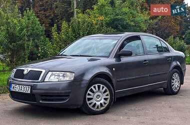 Лифтбек Skoda Superb 2005 в 