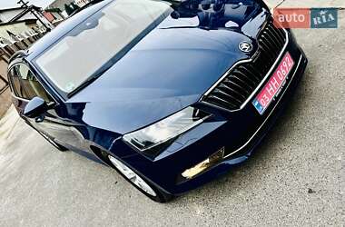 Универсал Skoda Superb 2018 в 
