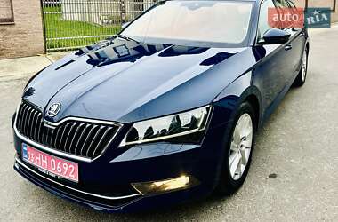 Универсал Skoda Superb 2018 в 