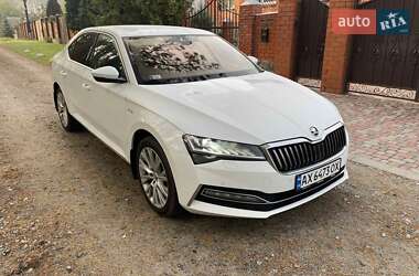 Лифтбек Skoda Superb 2020 в Пустомытах