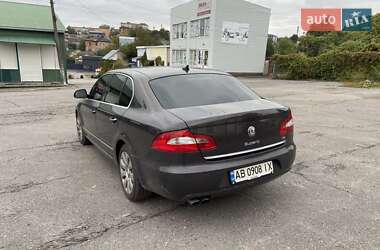 Лифтбек Skoda Superb 2011 в 
