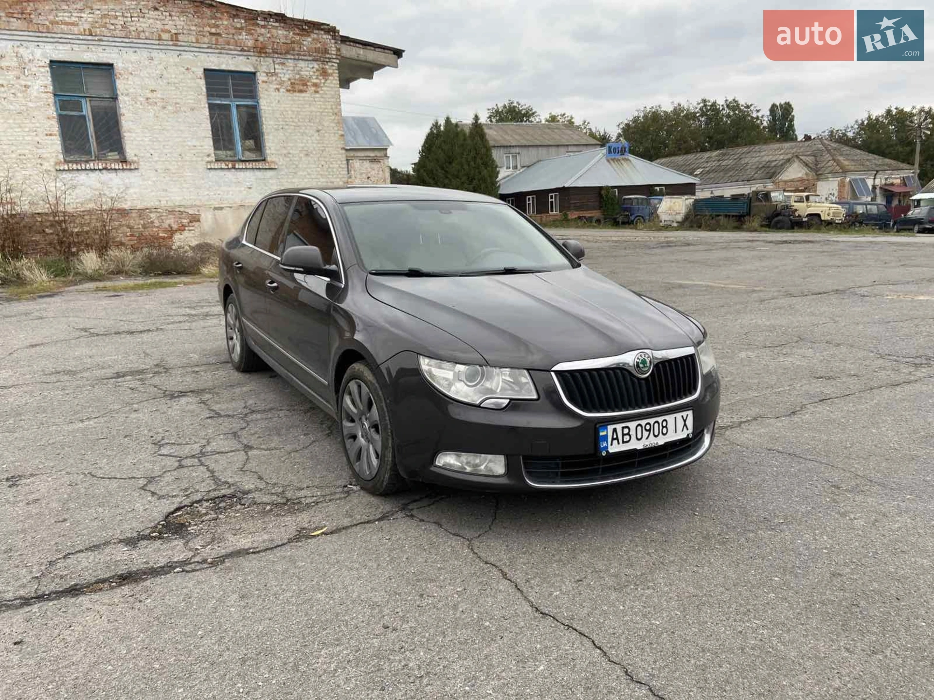 2011 Skoda Superb - мініатюра 15
