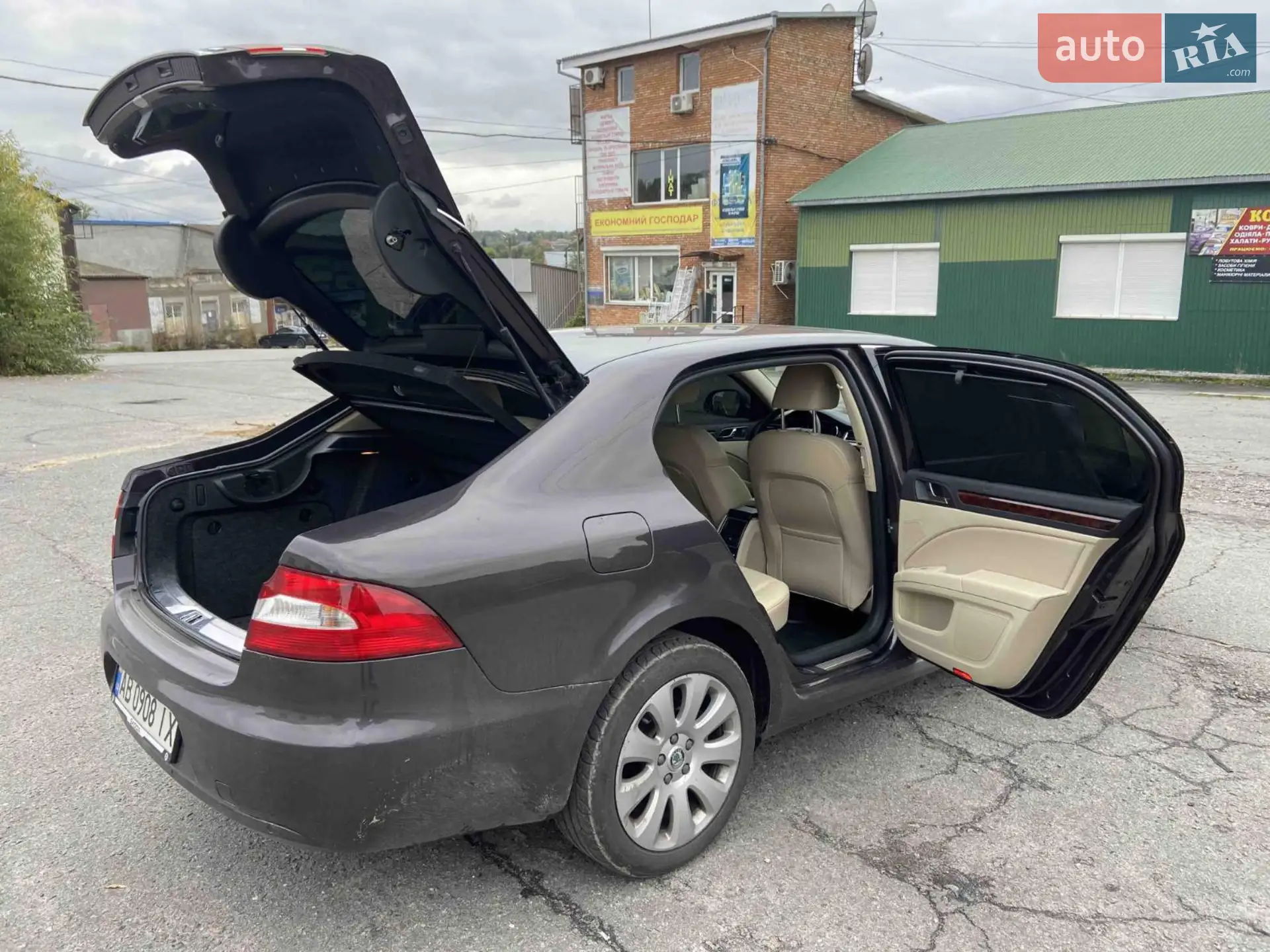 2011 Skoda Superb - мініатюра 20