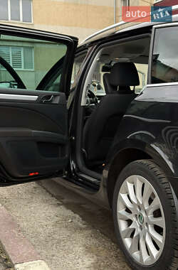 Универсал Skoda Superb 2013 в 