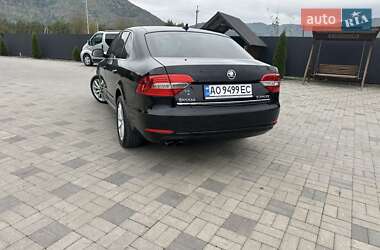 Лифтбек Skoda Superb 2015 в 