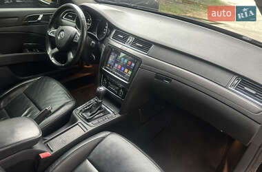 Лифтбек Skoda Superb 2014 в 