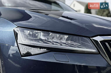 Лифтбек Skoda Superb 2019 в 