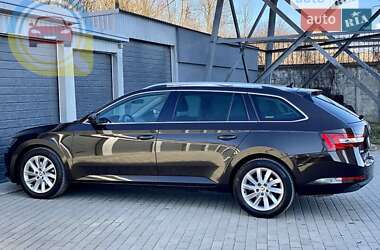 Универсал Skoda Superb 2017 в 