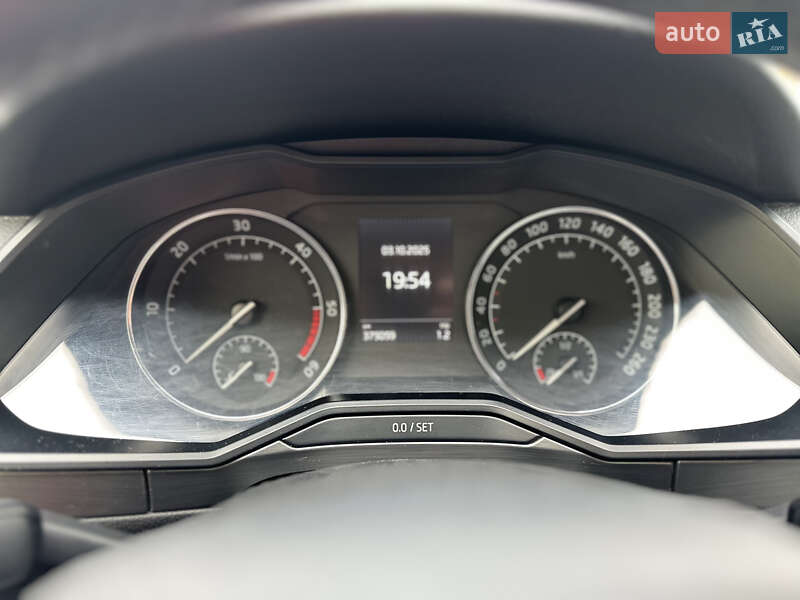 Универсал Skoda Superb 2016 в Житомире