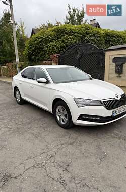 Лифтбек Skoda Superb 2020 в 