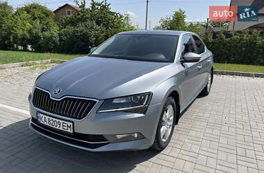 Лифтбек Skoda Superb 2015 в Виннице