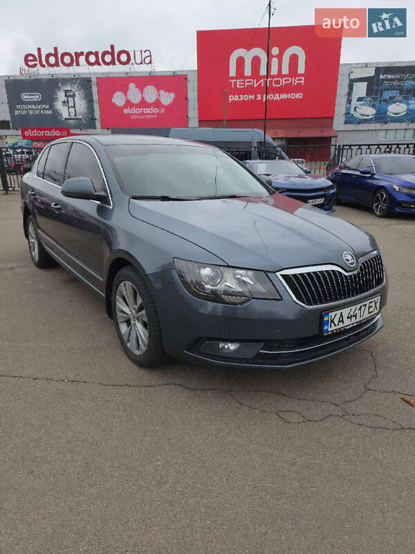 Лифтбек Skoda Superb 2013 в Киеве