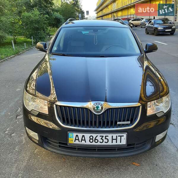 Skoda Superb 2011
