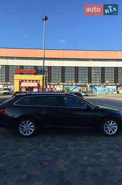 Универсал Skoda Superb 2017 в 