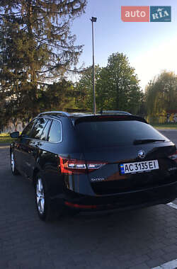 Универсал Skoda Superb 2017 в 