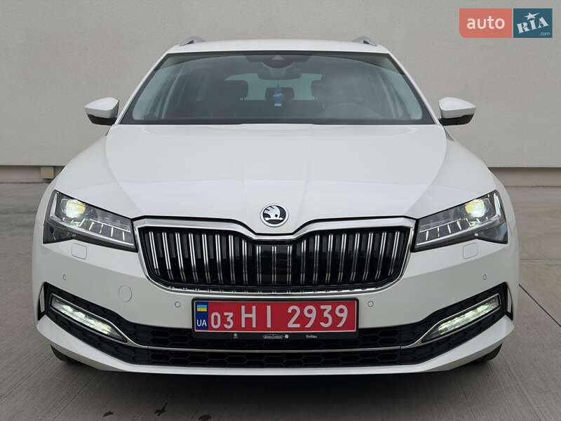 Универсал Skoda Superb 2019 в Луцке