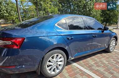 Лифтбек Skoda Superb 2021 в 