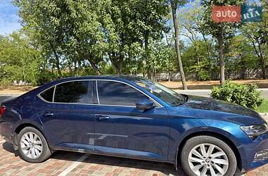 Лифтбек Skoda Superb 2021 в 