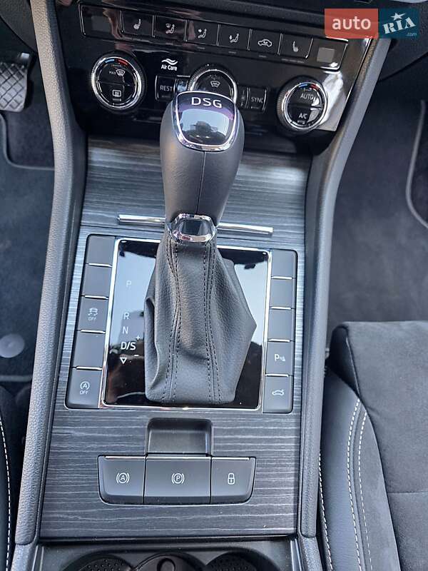 Лифтбек Skoda Superb 2021 в Кропивницком