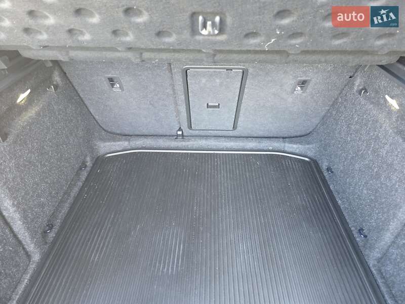 Лифтбек Skoda Superb 2021 в Кропивницком