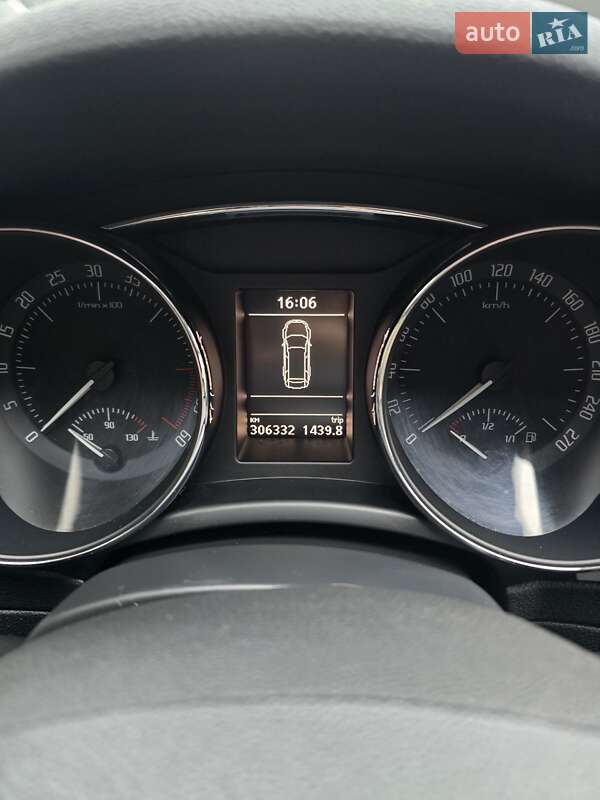 Универсал Skoda Superb 2012 в Николаеве