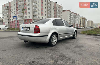 Лифтбек Skoda Superb 2006 в 