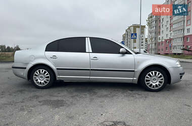 Лифтбек Skoda Superb 2006 в 
