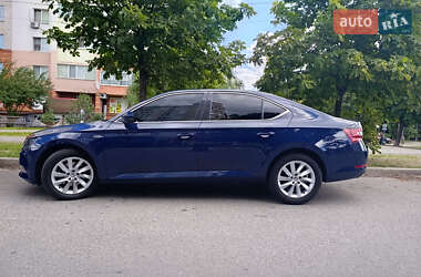 Ліфтбек Skoda Superb 2016 в  фото 6 Ліфтбек Skoda Superb 2016 в