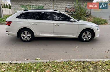 Универсал Skoda Superb 2015 в 