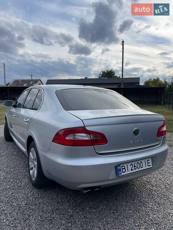 Лифтбек Skoda Superb 2012 в Миргороде