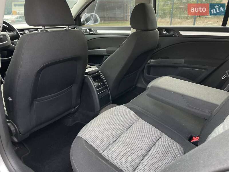 Лифтбек Skoda Superb 2012 в Миргороде