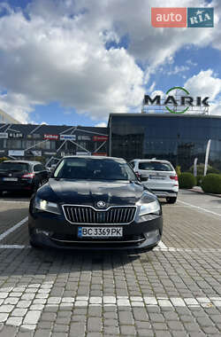 Лифтбек Skoda Superb 2015 в Львове