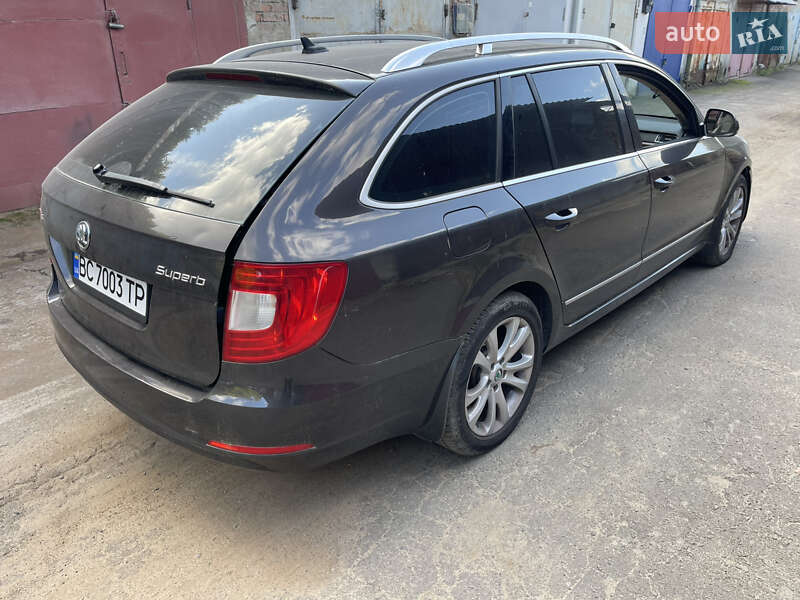Универсал Skoda Superb 2011 в Львове фото 4 Универсал Skoda Superb 2011 в Львове